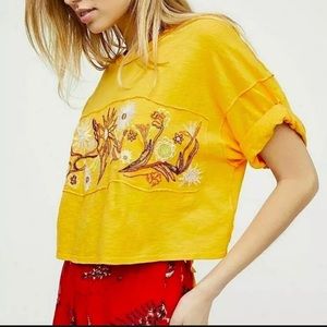 WE THE FREE Womens Size XS Top Yellow Tie back Cropped T-shirt with Embroidery